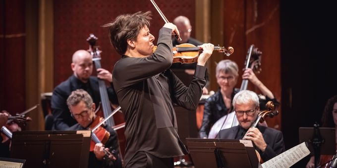 Joshua Bell to Lead Academy of St Martin in the Fields in Sarasota Concert Photos