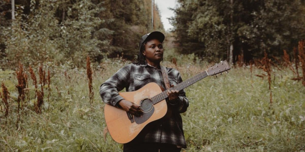 Joy Oladokun to Release New Album 'Observations From a Crowded Room'