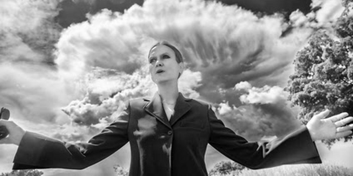Juliana Hatfield Releases Second Single 'Can't Get It Out of My Head' From Forthcoming Elo Covers Album