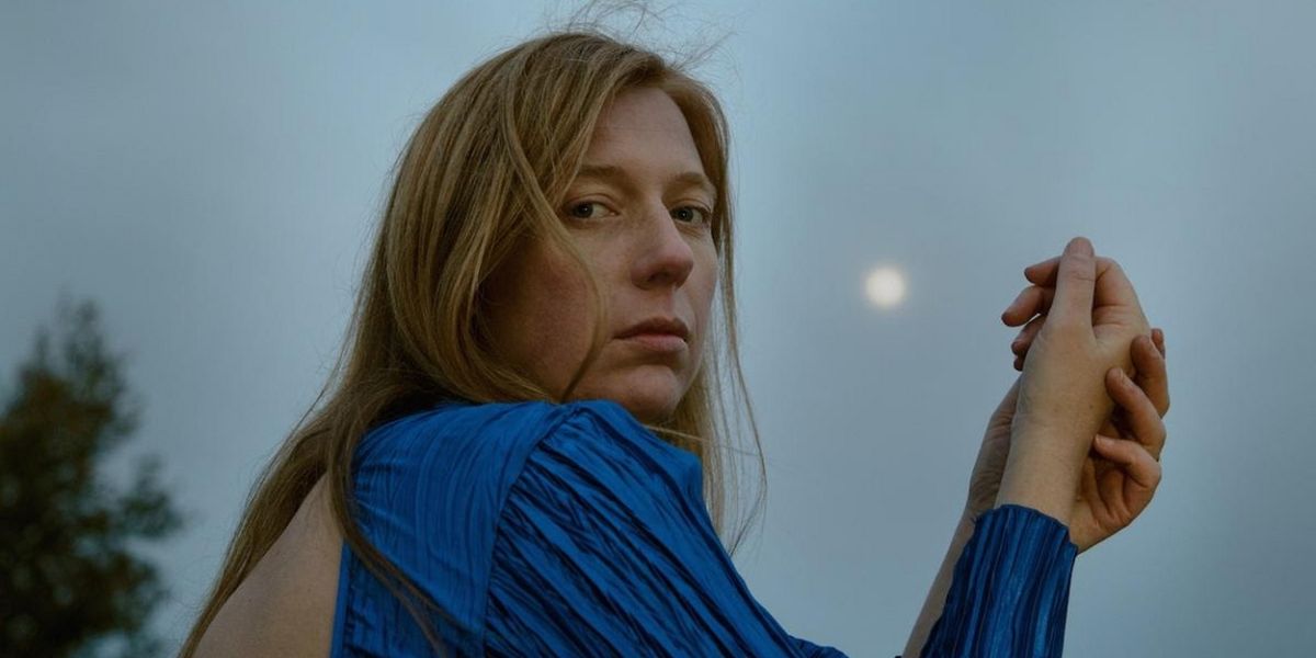 KACEY JOHANSING Shares New Single 'Old Friend'