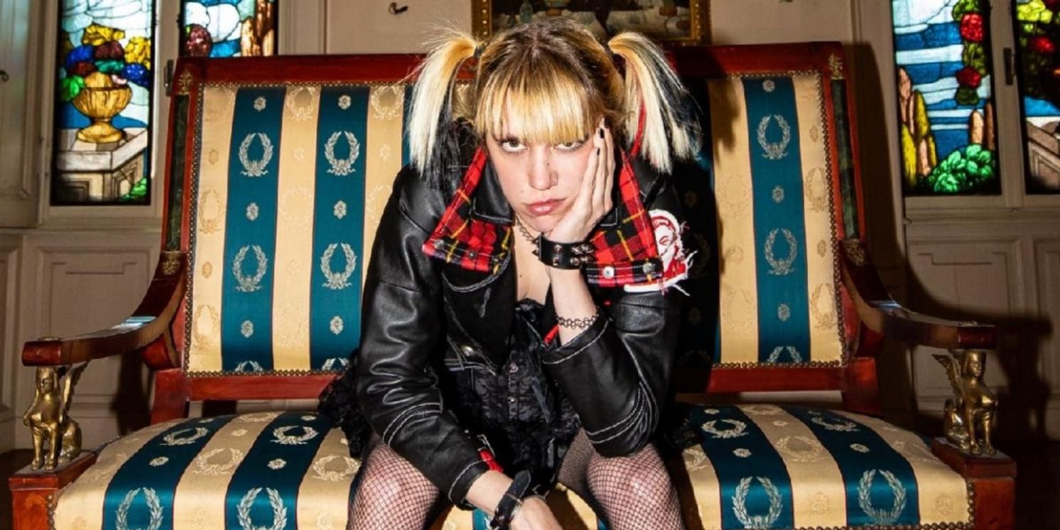 Kate Klein Releases New Single 'In my mind we're all insane'  Image