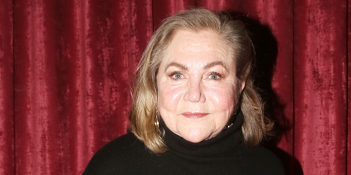 Kathleen Turner Falls Ill During Performance of A LITTLE NIGHT MUSIC
