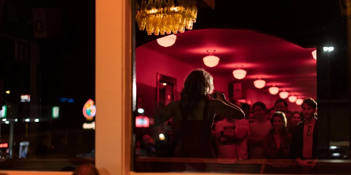 Katie Folger To Return To Austin With Her One-Woman Show GETTING IN BED WITH THE PIZZA MAN