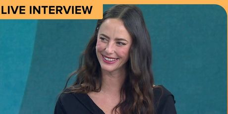Kaya Scodelario Teases THE GENTLEMEN Season 2 'Mafia Magic' and Romance Plot Photo