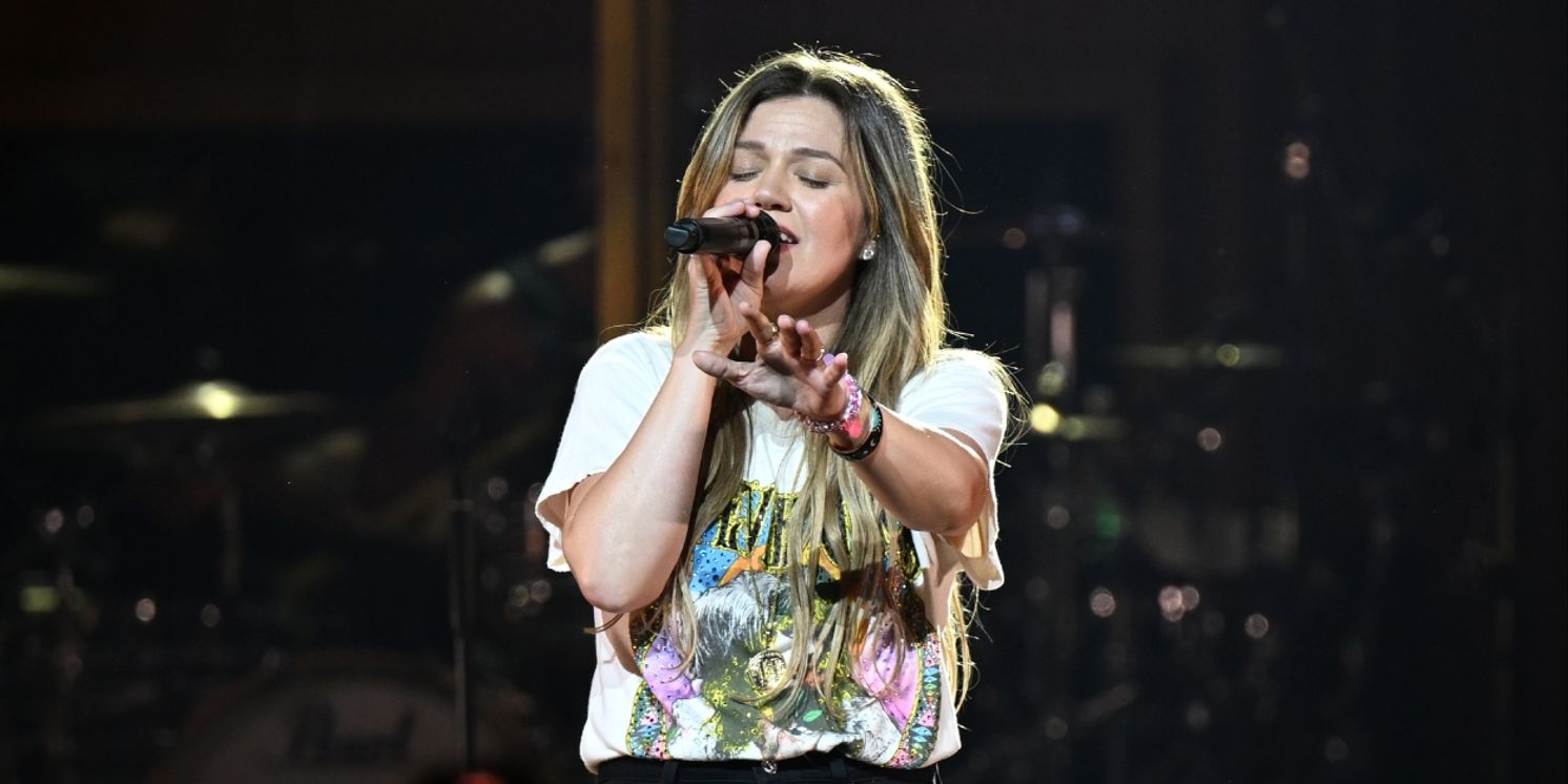 Kelly Clarkson Postpones August Las Vegas Residency Dates  Image