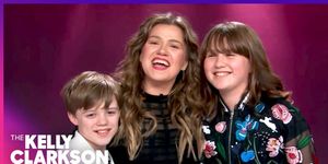 Kelly Clarkson Says Goodbye To Talk Show With Kids River And Remington By Her Side
