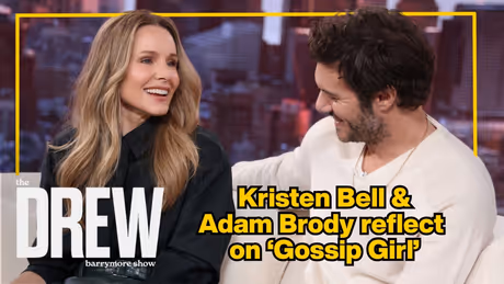 Kristen Bell and Adam Brody Talk NOBODY WANTS THIS, Marriage and Halloween Plans Photo
