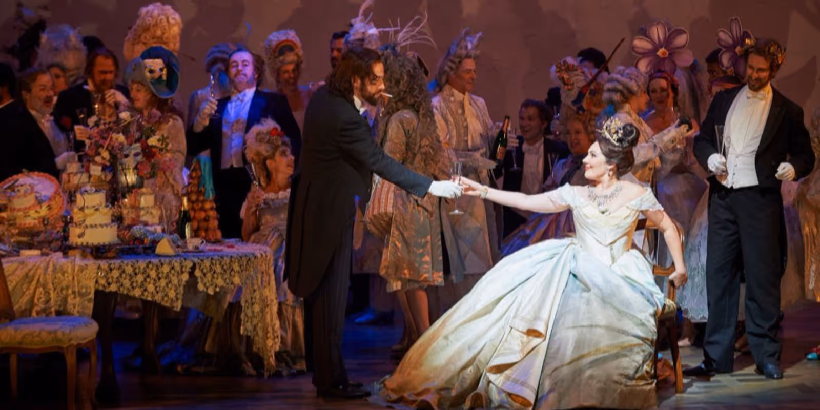 la-traviata-to-return-to-canadian-opera-company-this-spring-broadwayworld