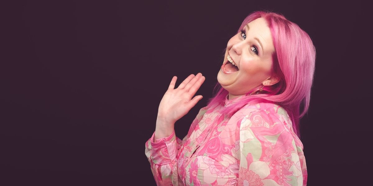 EDINBURGH 2023: LINDSEY SANTORO, PINK TINGE, The Pleasance Courtyard
