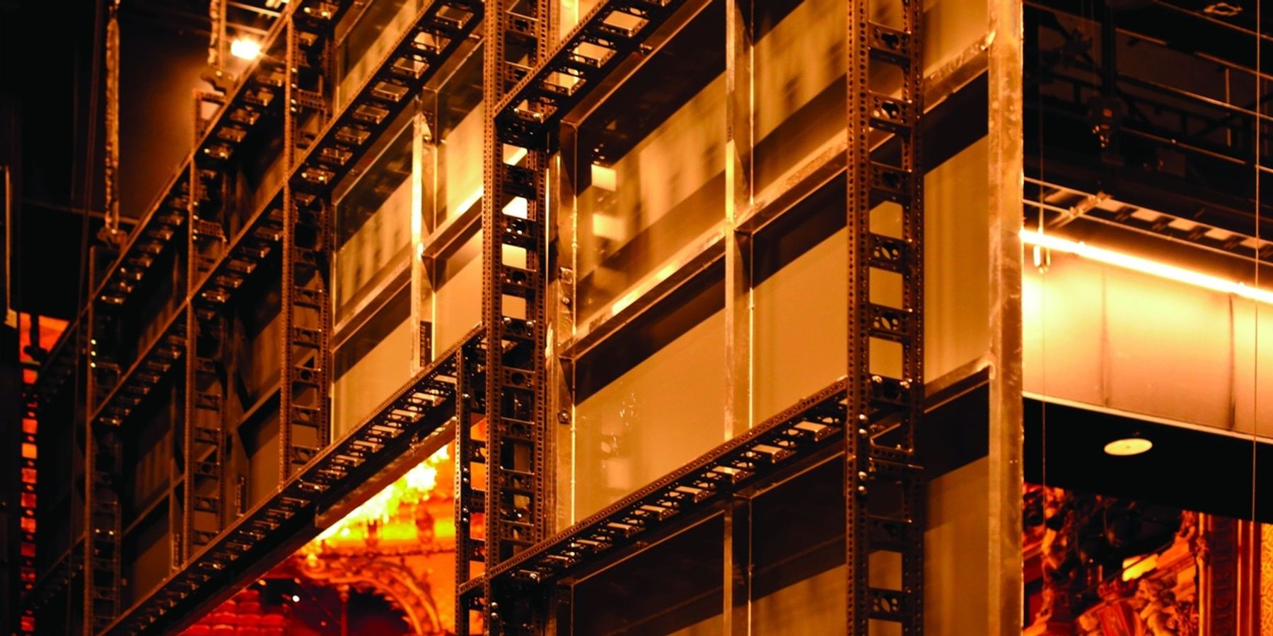 La Monnaie and Collectif 17h25 Introduce Standardised Set Designs