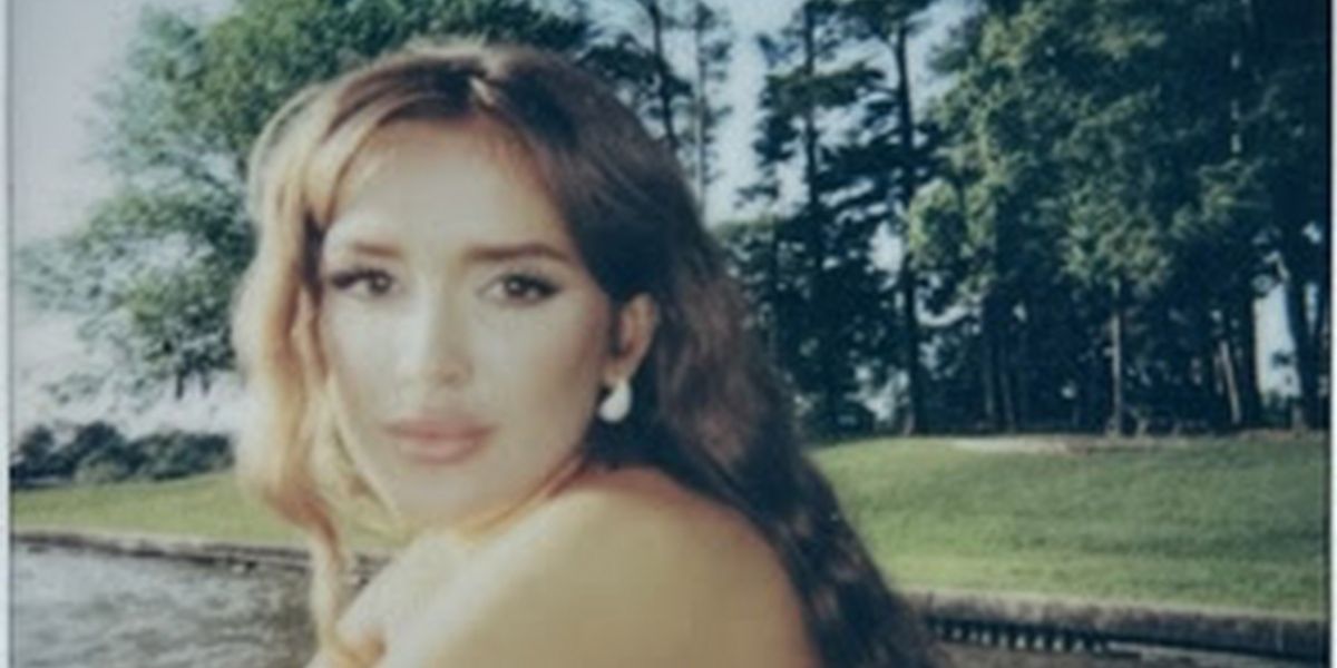 Laci Kaye Booth Releases Full-Length Debut 'The Loneliest Girl In The World'