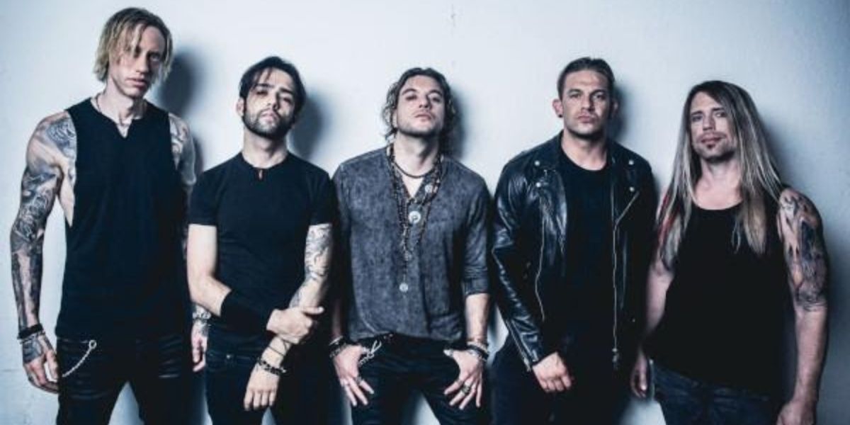 Las Vegas Rockers Velvet Chains Salute Hometown With Cover Of 'Suspicious Minds'