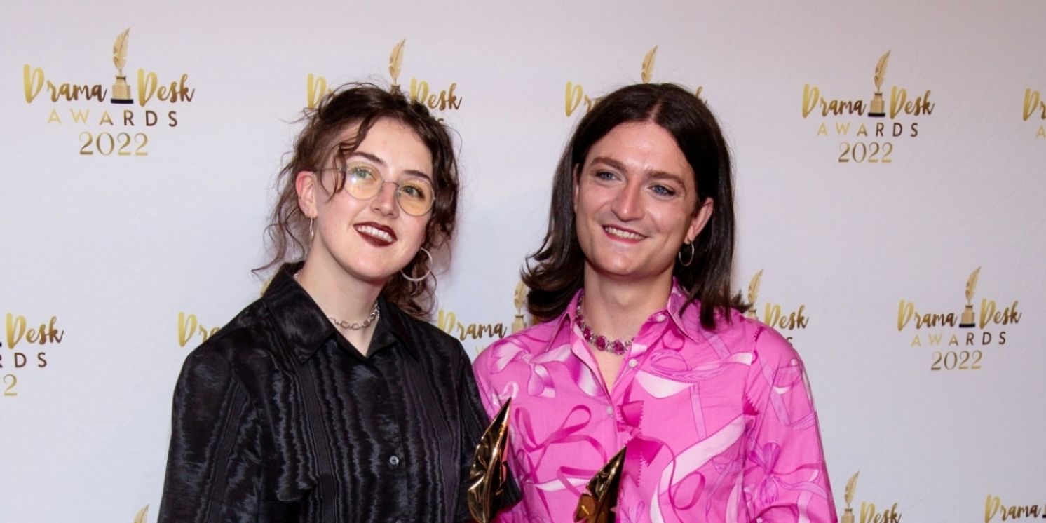 Las creadoras de SIX: La historia de dos jóvenes que revolucionaron el musical  Image