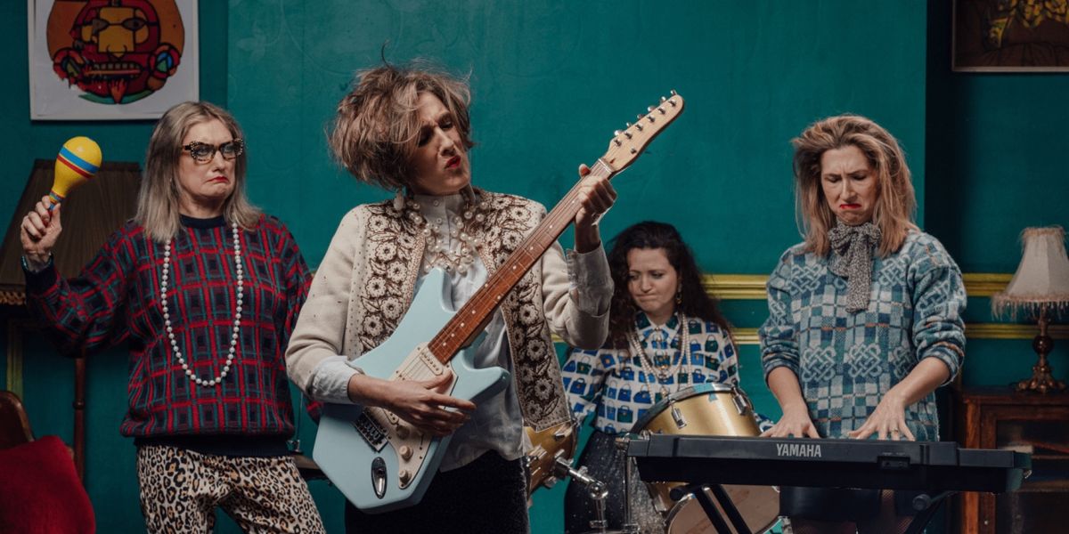 Laura Horton's New Show LYN FACES Heads To The Edinburgh Fringe Festival