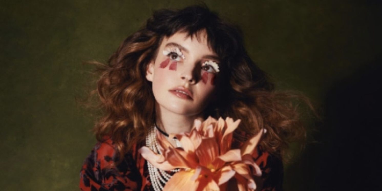 Lauren Mayberry Releases New Single 'Change Shapes'  Image