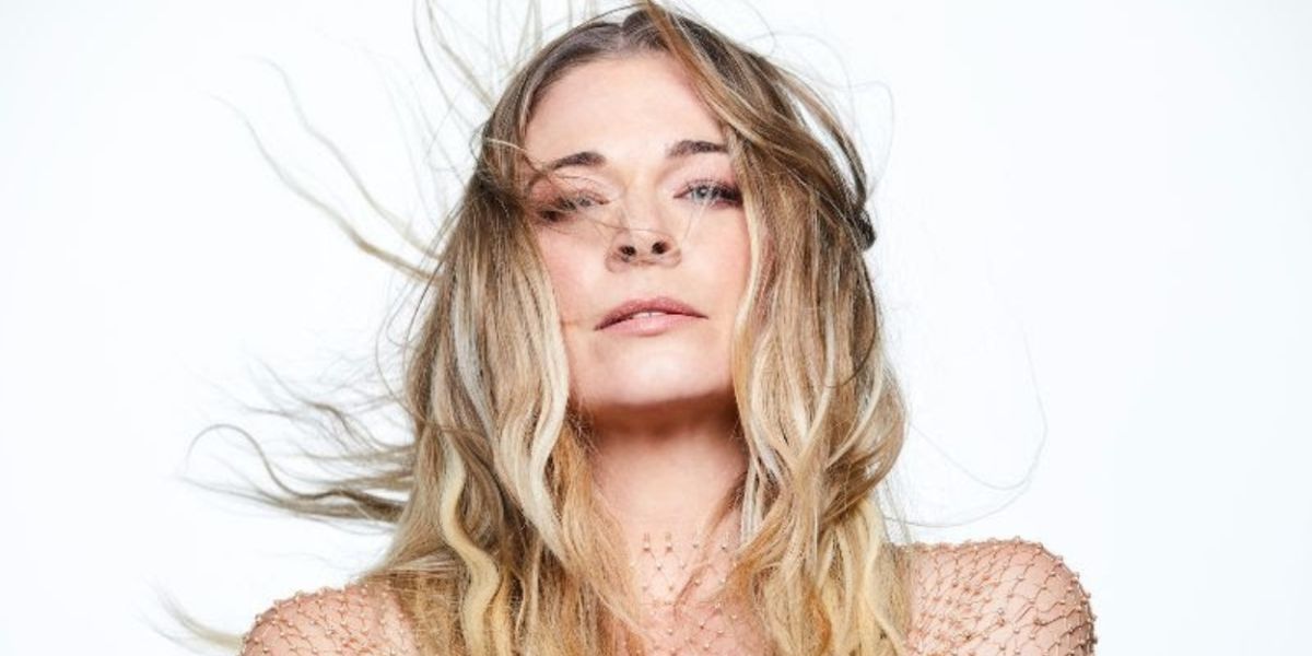 LeAnn Rimes Joins THE VOICE UK as a Coach