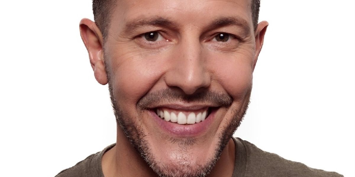 Lee Latchford-Evans Joins Select Performances of the UK Tour of & JULIET