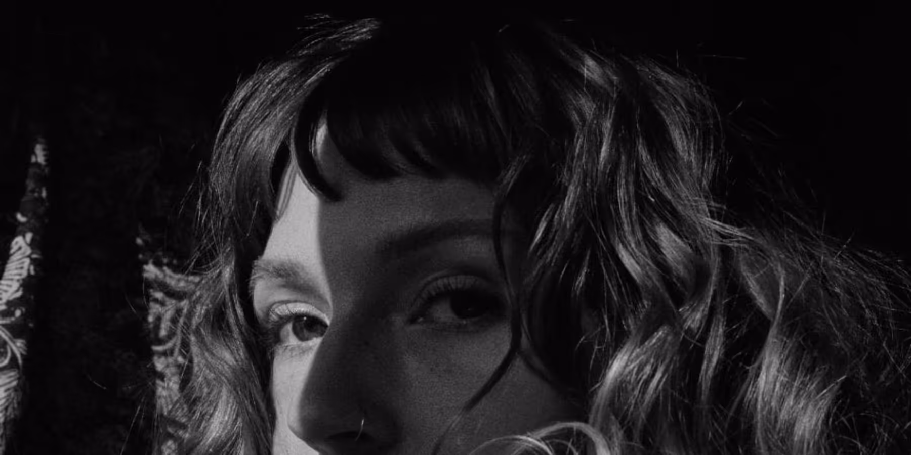 Lennon Stella Announces New Album SLEEPING LION, Shares Single This Week