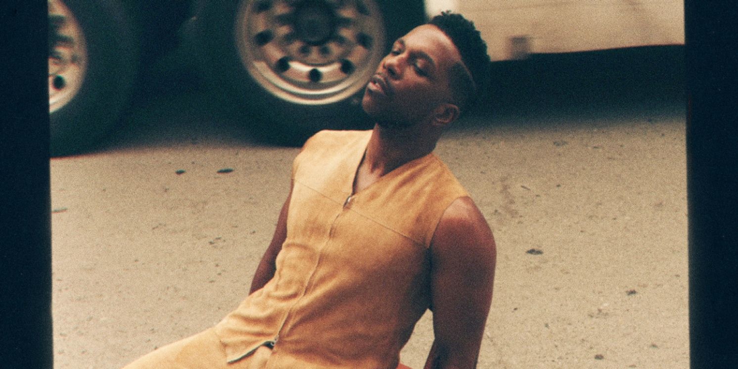 Leslie Odom Jr. to Release New Solo Album in November; Listen to 'Show Me' Single  Image