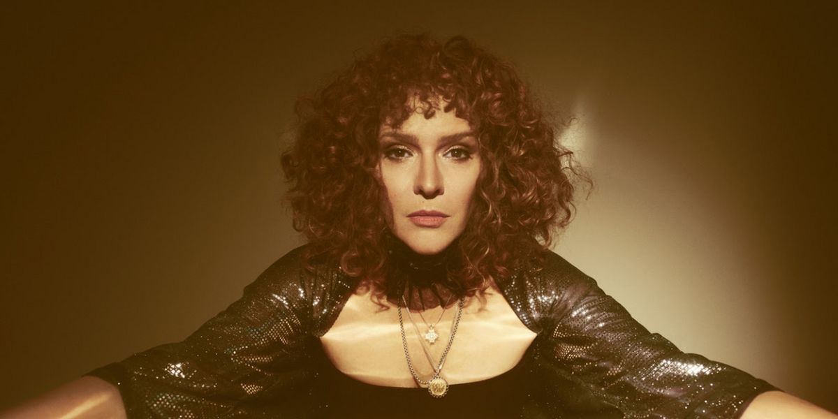 Lily Vakili to Open for John Douglas (Trashcan Sinatras) on US Tour Dates