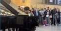 Lin-Manuel Miranda Surprises Grand Central With Piano Performance