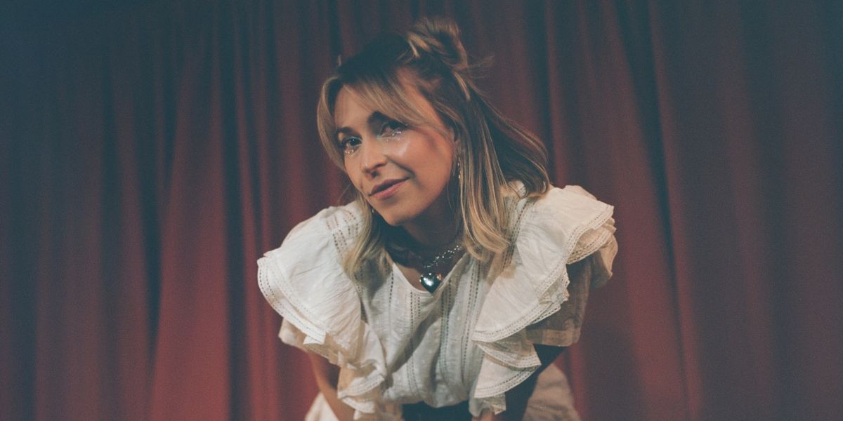 Lindsay Lou Joins The Wood Brothers For Select Shows; Announces Tour & Festival Dates