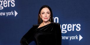 Listen: Desi Oakley Releases New Holiday Single 'Christmas On The Coast'