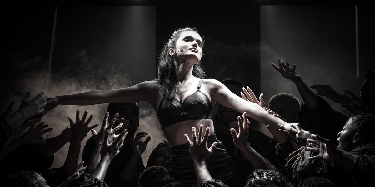 收听：瑞秋·泽格勒主演《Evita》原声大碟现已上线 