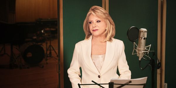 Listen: Elaine Paige Releases New Album ‘Miscellaneous Paige’ Photo