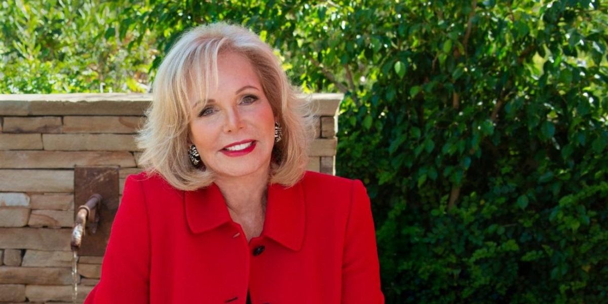 Listen: Judy Whitmore Releases First-Ever Holiday Album 'Christmas'