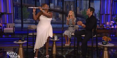 Lizzo Talks New Children's Book LIL LIZZO MEETS SASHA B. FLOOTIN' and Secret Teen Music Ha Photo