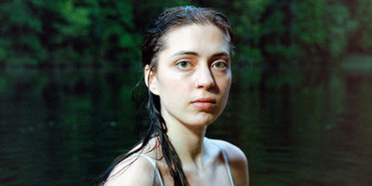 Lizzy McAlpine to Debut OLDER: THE MAKING OF AN ALBUM Documentary This Friday