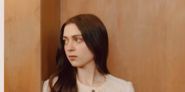 Lizzy Mcalpine Unveils New Single 'The Light In The Painting,' Debuts Music Video
