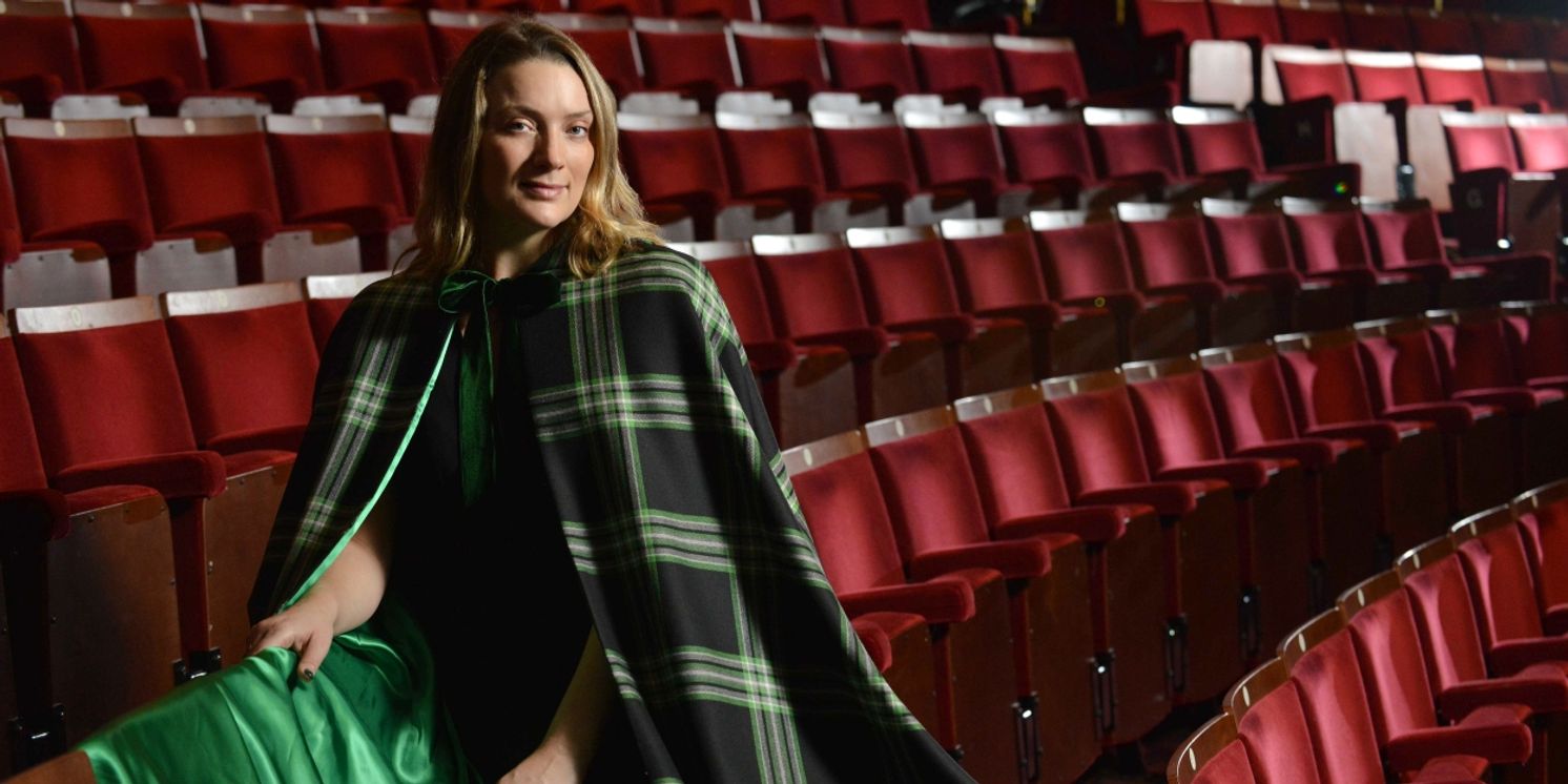 Local Kiltmakers Present 'Wicked' With Bespoke Tartan Cape For ST Andrews Day  Image