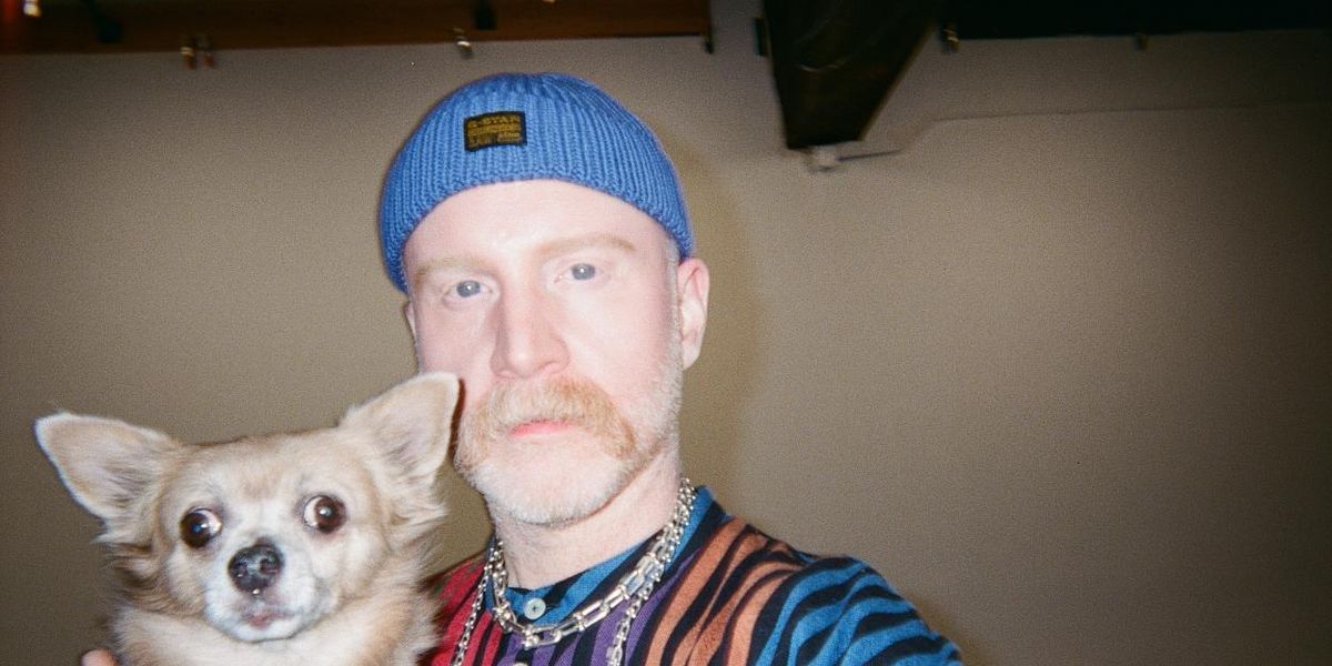 Logan Lynn Shares New Singles, Scenes from THE PAIN AND THE POWER Doc