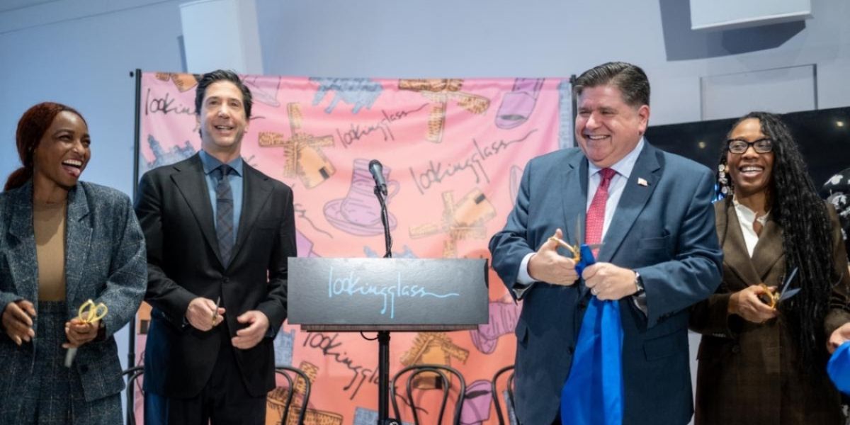 Lookingglass Theatre Company Unveils Expanded Lobby and Dedicates The Joan and Paul Mainstage Theatre