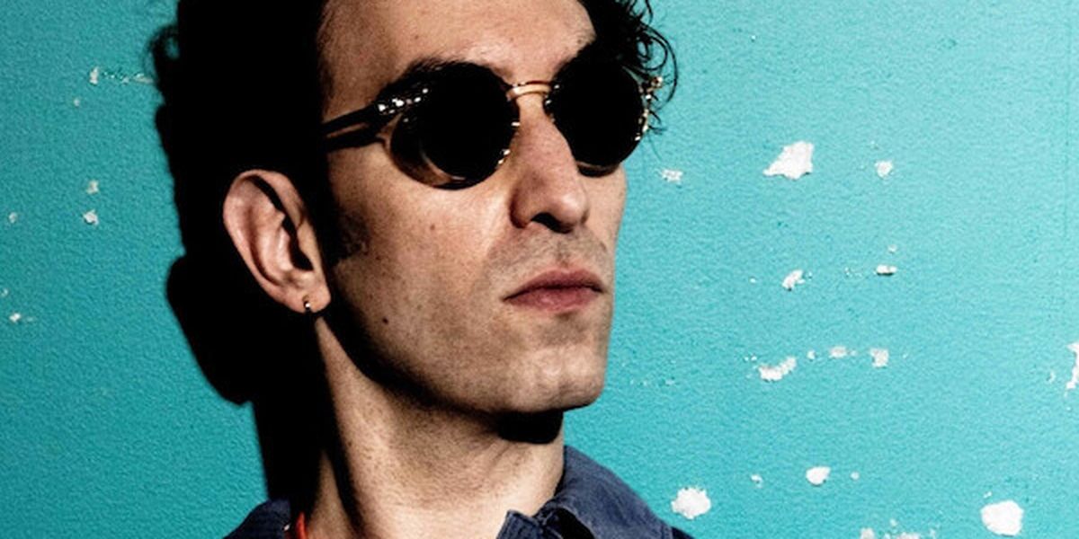 Loren Berí Releases New Single STAGEHAND
