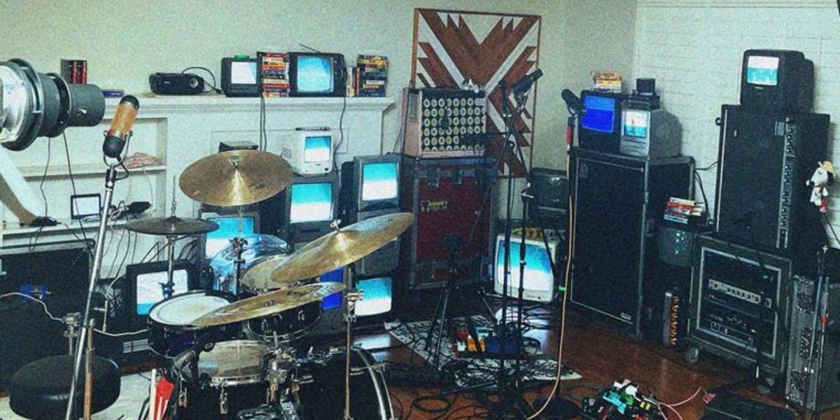 Los Angeles Band HUNNY Share New Session 'Live At Paul's'