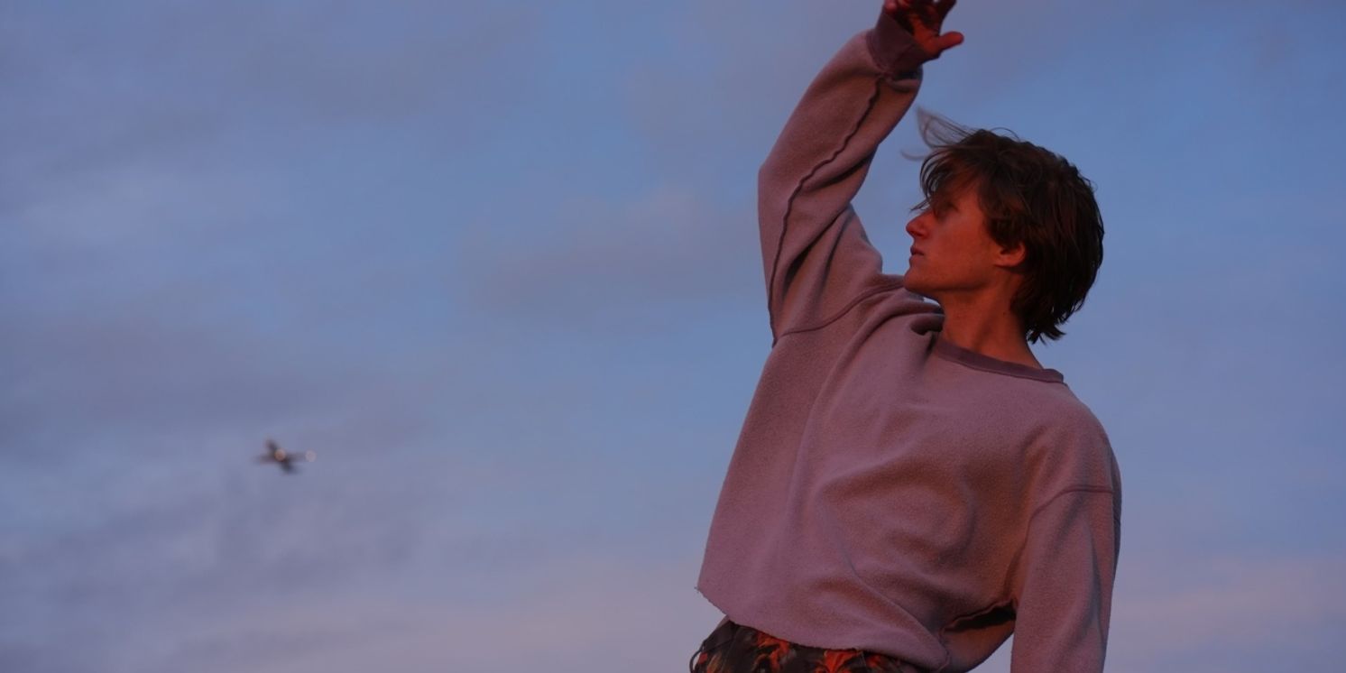 Lostboycrow Heats Up With New Single 'Summer Boy'  Image