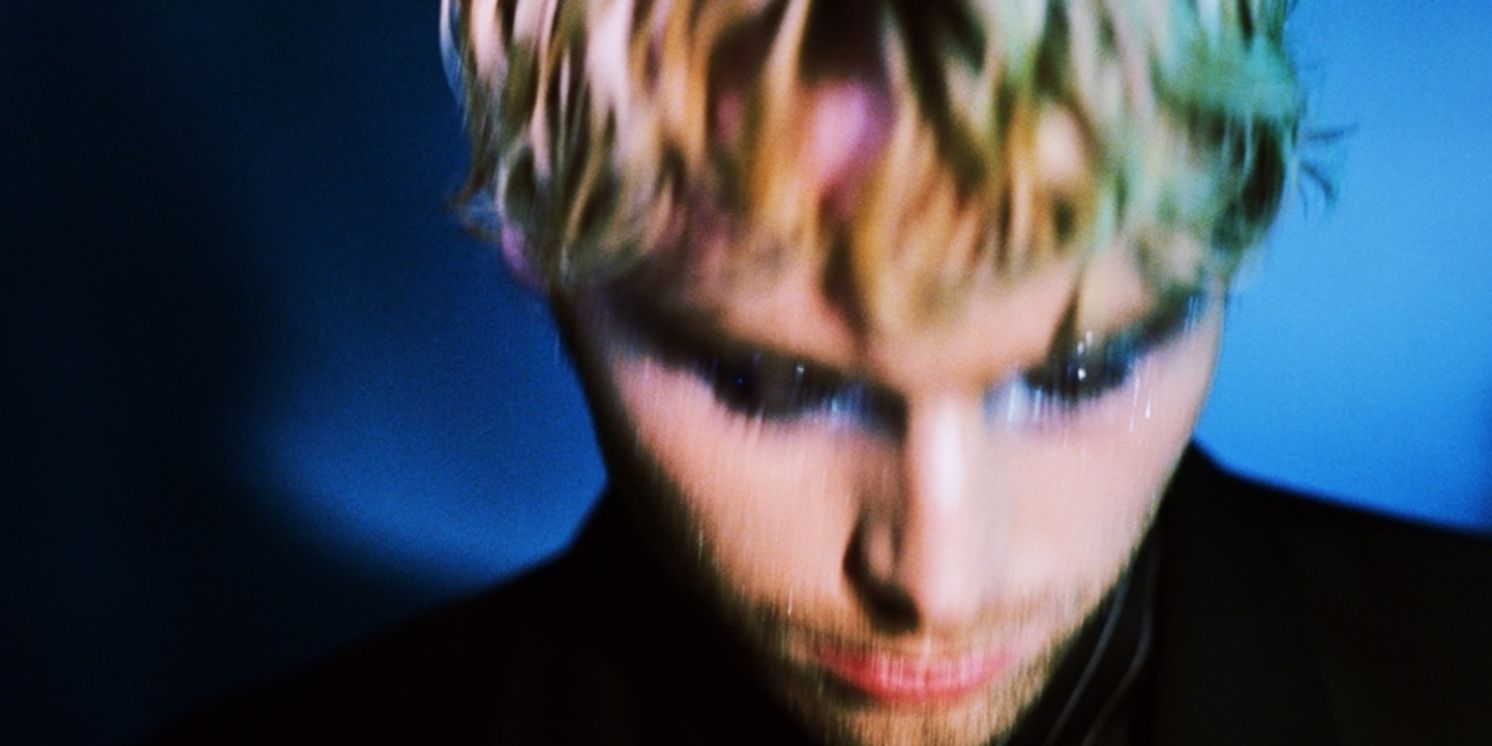 Luke Hemmings Releases New Single 'Shakes'  Image