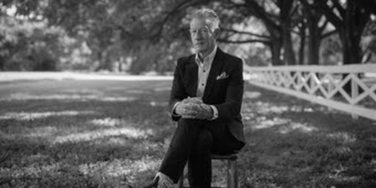 Lyle Lovett Confirms New Details for Fall Tour Including Carnegie Hall Show