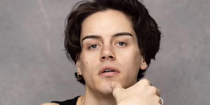 MAGIC MIKE LIVE Reveals New Cast Photos