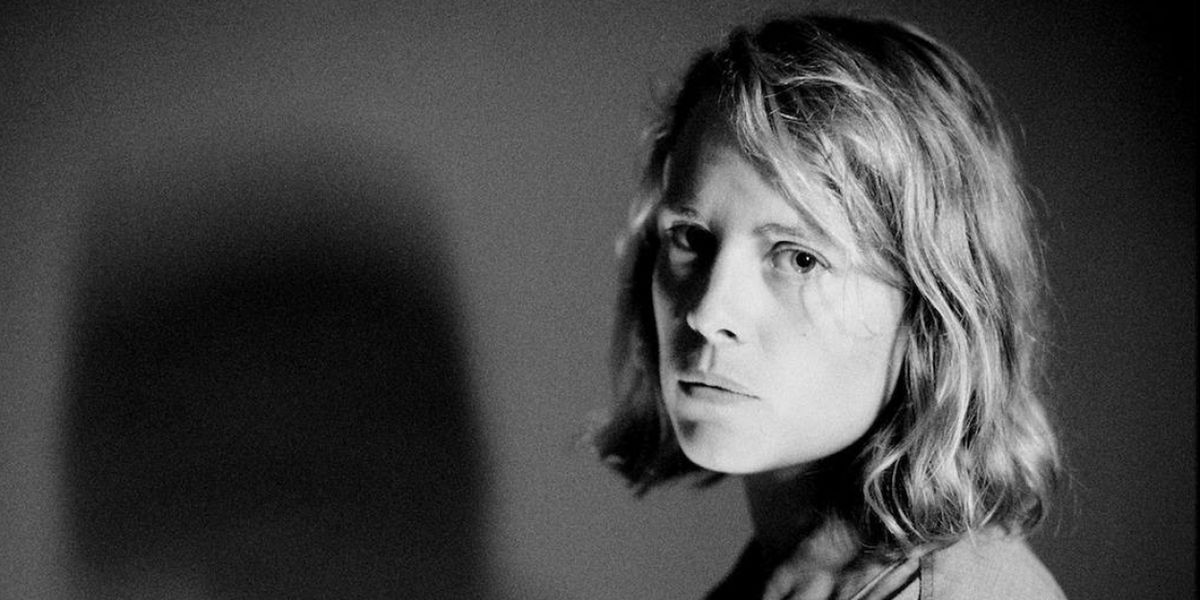 MARIKA HACKMAN Shares New Single 'No Caffeine'