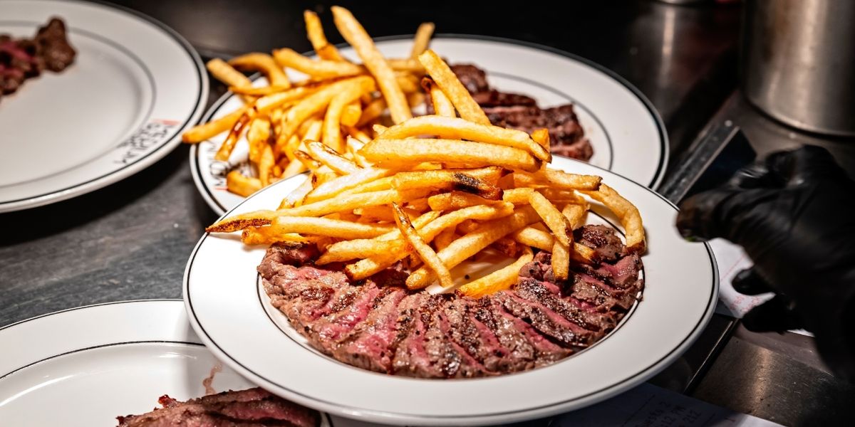 MEDIUM RARE Honors Our Armed Forces During Fleet Week with Specials