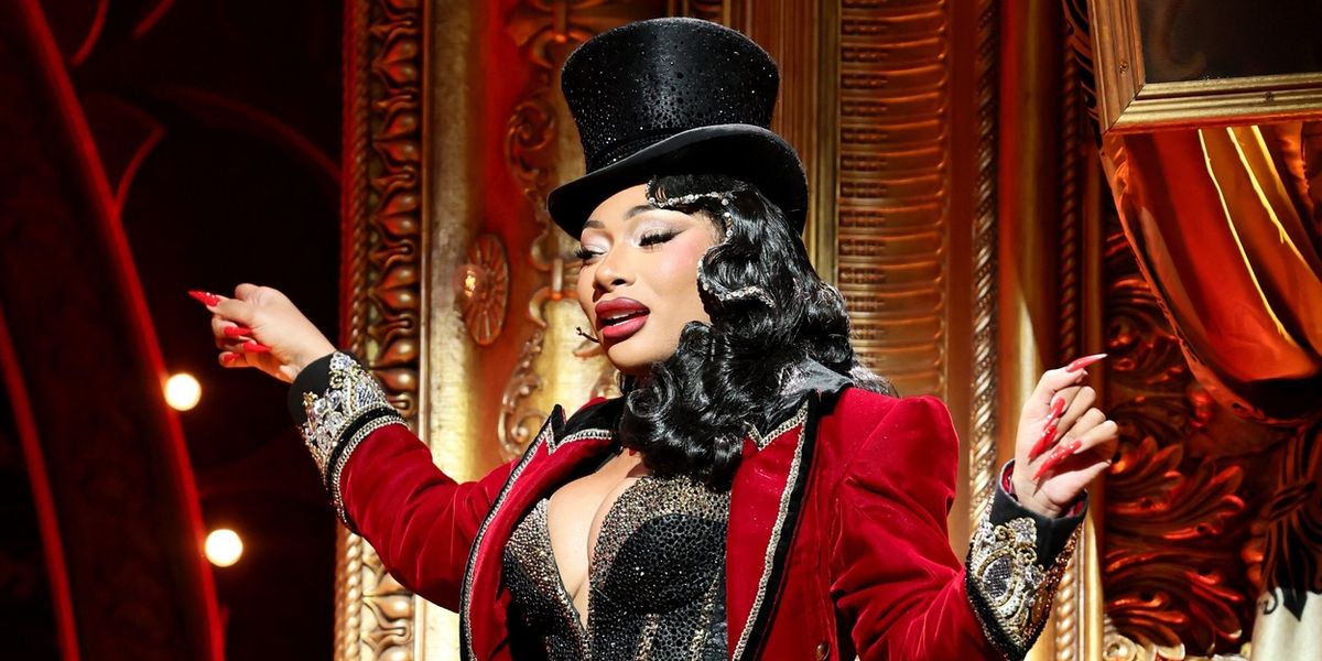 Ngôi sao MOULIN ROUGE! Megan Thee Stallion Nhập Viện Trong Buổi Diễn Tối Thứ Ba 