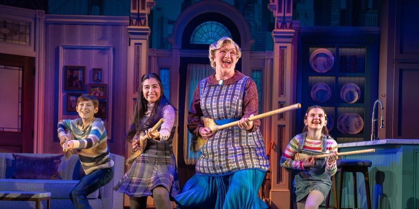 MRS. DOUBTFIRE Hits the Stage at Morris Center This March Photo