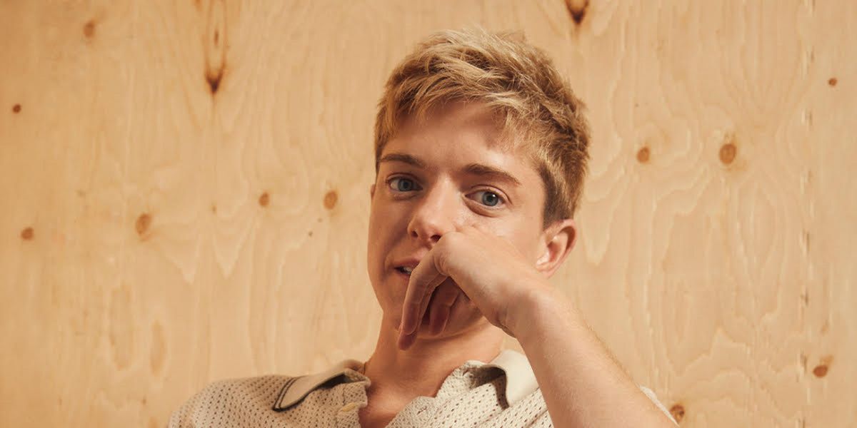 Mae Martin Will Bring THE POSSUM to Buddies in Bad Times For Limited Run