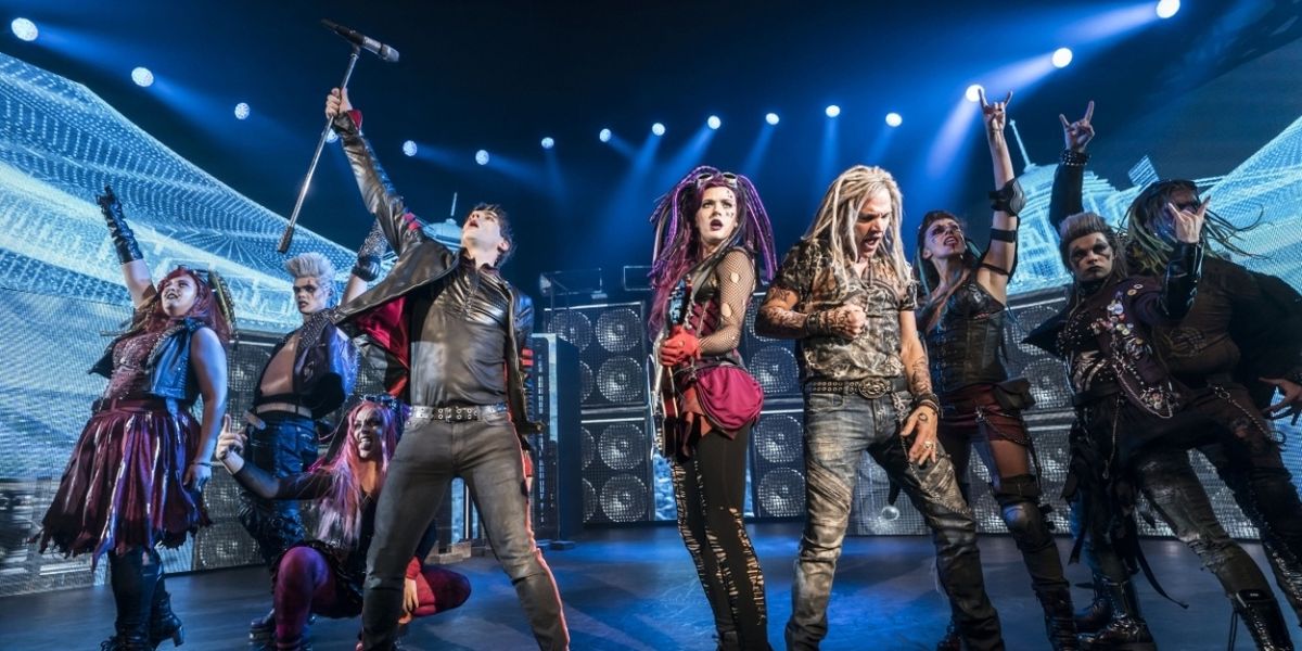 Man Sentenced to 2 Years in Prison for Strangling Theatregoer Who Sang Along During WE WILL ROCK YOU Man Sentenced to 2 Years in Prison for Strangling Theatregoer Who Sang Along During WE WILL ROCK YOU