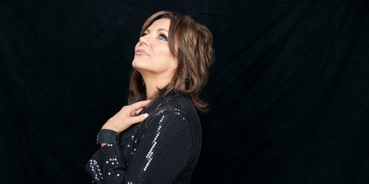 Martina McBride THE JOY CHRISTMAS TOUR Comes To The Martin Marietta Center For The Performing Arts This November!
