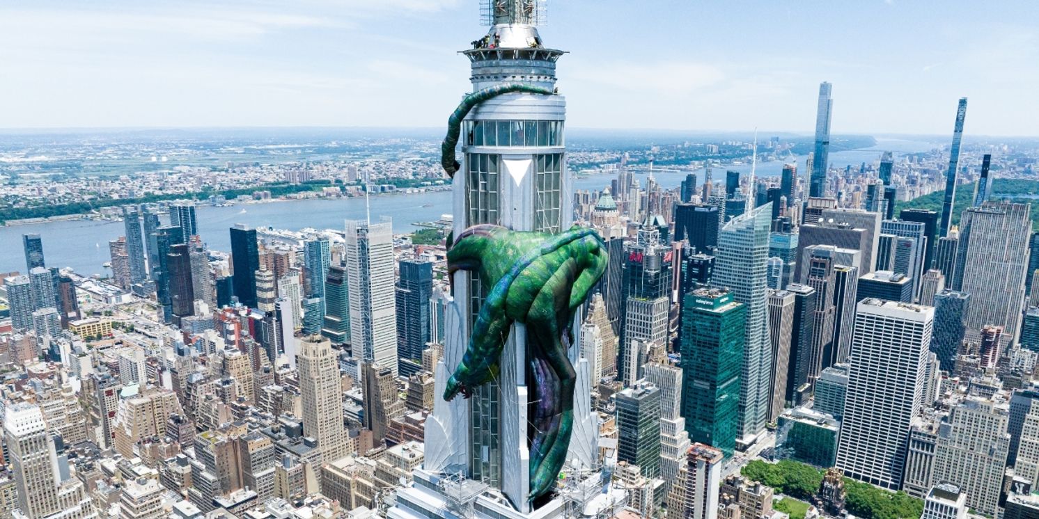 Max Celebrates Season 2 of HOUSE OF THE DRAGON With 270-ft Vhagar The Dragon Installation  Image